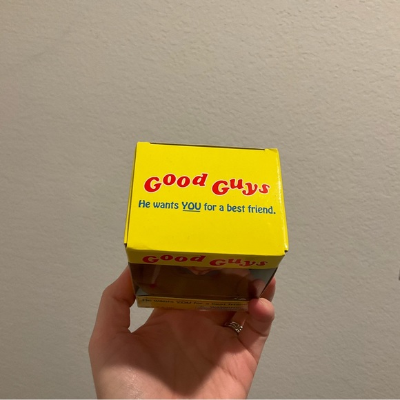 Universal Studios - UniMinis - Good Guys Chucky Figure - Picture 5 of 6